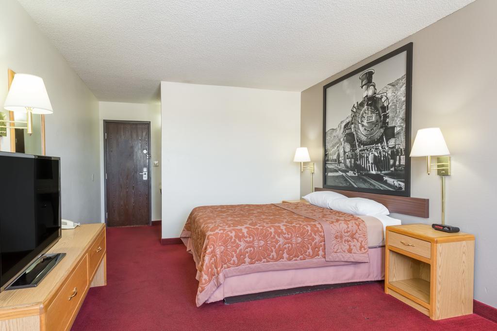 Hotel Super 8 By Wyndham Grand Junction Colorado Extérieur photo